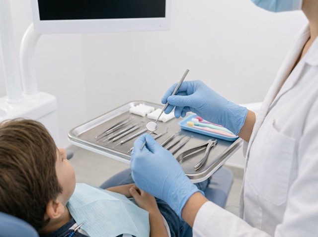 Así cuidamos la sonrisa de tu hijo: ortodoncia para niños en A Coruña - Imagen 1